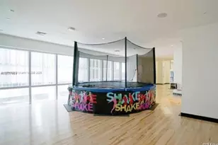 851 NE 1st Ave, Miami, FL 33132 - Photo 35