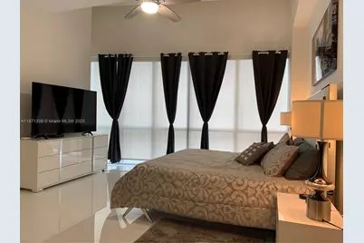 851 NE 1 Ave #502, Miami, FL 33132 - Photo 9
