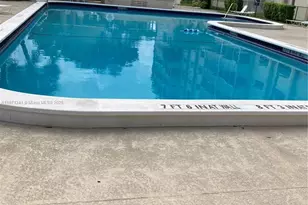 800 NE 195th St, Miami, FL 33179 - Photo 29