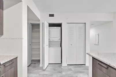 400 NW 112th Ave #818, Sweetwater, FL 33172 - Photo 17
