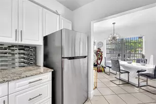 590 W 39th St, Hialeah, FL 33012 - Photo 11