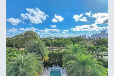 910 N Venetian Dr, Miami Beach, FL 33139 - Photo 21