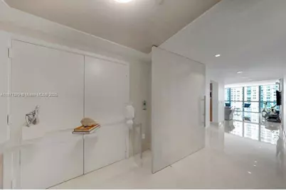 1331 Brickell Bay Dr #1602, Miami, FL 33131 - Photo 11