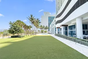 6801 Collins Ave, Miami Beach, FL 33141 - Photo 25