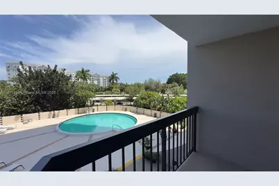 2425 Presidential Way #203, West Palm Beach, FL 33401 - Photo 15