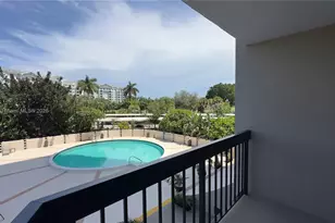 2425 Presidential Way, West Palm Beach, FL 33401 - Photo 15