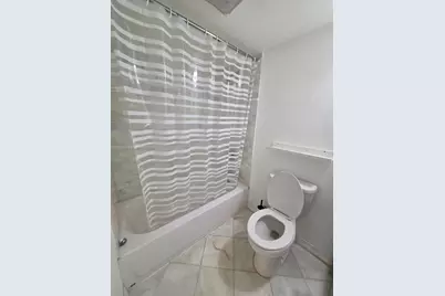 20200 W Country Club Dr #104, Aventura, FL 33180 - Photo 35