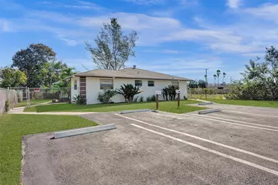400 NE 2nd St, Boynton Beach, FL 33435 - Photo 23