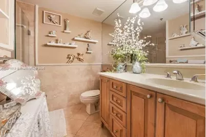 1400 Salzedo St #305, Coral Gables, FL 33134 - Photo 9