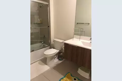 8045 NW 105th Ct, Doral, FL 33178 - Photo 19