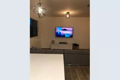 8045 NW 105th Ct, Doral, FL 33178 - Photo 15