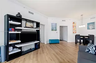 3001 NE 185th St, Aventura, FL 33180 - Photo 9