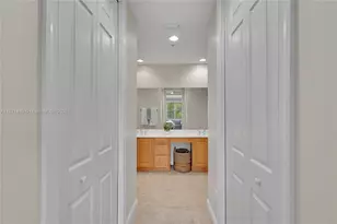 4700 Yacht Harbor Dr, Naples, FL 34112 - Photo 21