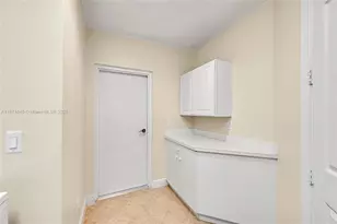 4700 Yacht Harbor Dr, Naples, FL 34112 - Photo 33