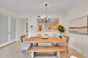 4700 Yacht Harbor Dr, Naples, FL 34112 - Photo 9