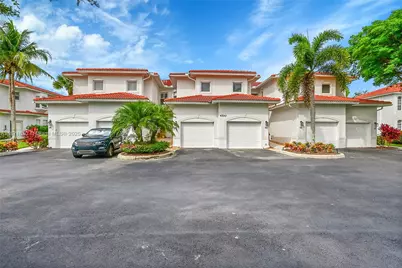 4700 Yacht Harbor Dr #612, Naples, FL 34112 - Photo 1