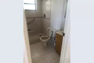 8100 Byron Ave #509, Miami Beach, FL 33141 - Photo 11