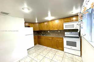 1335 W 68th St, Hialeah, FL 33014 - Photo 3