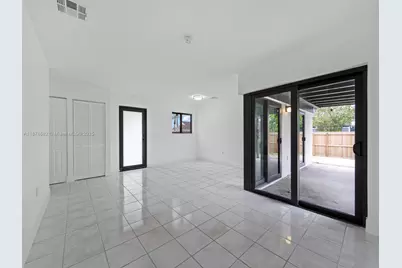 21003 SW 124th Ave Rd, Miami, FL 33177 - Photo 5