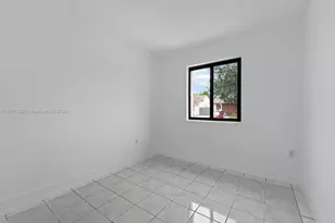 21003 SW 124th Ave Rd, Miami, FL 33177 - Photo 15