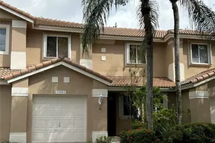 15851 SW 10th St, Pembroke Pines, FL 33027 - Photo 1