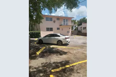 1353 NW 5 St, Miami, FL 33125 - Photo 15