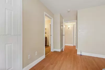 915 Riverside Dr #523, Coral Springs, FL 33071 - Photo 15