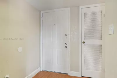 915 Riverside Dr #523, Coral Springs, FL 33071 - Photo 19