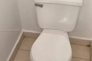 17901 NW 68th Ave, Hialeah, FL 33015 - Photo 9