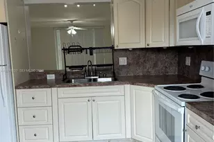 300 NE 12th Ave, Hallandale Beach, FL 33009 - Photo 3