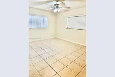 300 NE 12th Ave #101, Hallandale Beach, FL 33009 - Photo 11