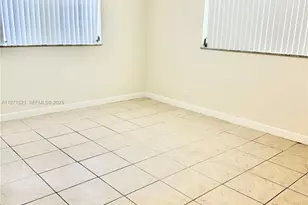 300 NE 12th Ave, Hallandale Beach, FL 33009 - Photo 11