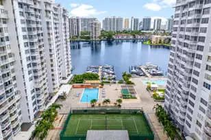 18071 Biscayne Blvd, Aventura, FL 33160 - Photo 19
