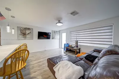 1070 NW 132nd St, North Miami, FL 33168 - Photo 7