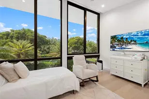 521 Holiday Dr, Hallandale Beach, FL 33009 - Photo 43