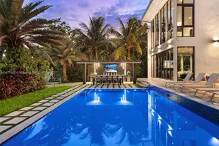 521 Holiday Dr, Hallandale Beach, FL 33009 - Photo 45