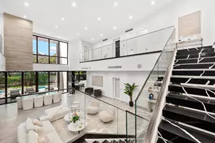 521 Holiday Dr, Hallandale Beach, FL 33009 - Photo 25