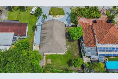 9930 SW 48th St, Miami, FL 33165 - Photo 5