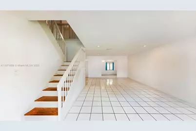 15166 SW 94th Ter, Miami, FL 33196 - Photo 5