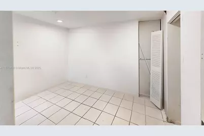 15166 SW 94th Ter, Miami, FL 33196 - Photo 17