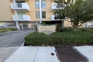 2000 NE 135th St, North Miami, FL 33181 - Photo 13