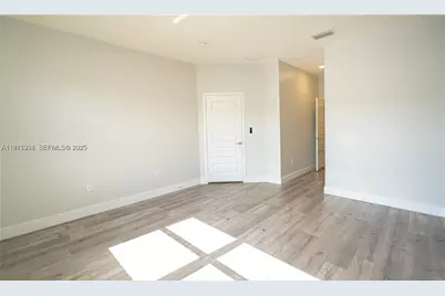 10574 NW 81st Ter, Doral, FL 33178 - Photo 35