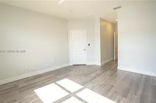 10574 NW 81st Terrace, Doral, FL 33178 - Photo 35