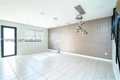 10574 NW 81st Ter, Doral, FL 33178 - Photo 25