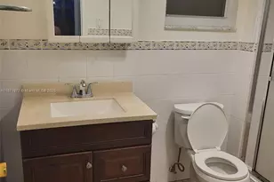 900 NE 12th Ave, Hallandale Beach, FL 33009 - Photo 5