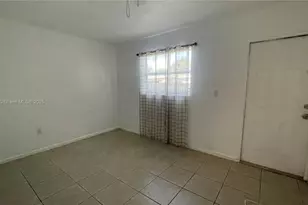 301 N 67th Ave, Hollywood, FL 33024 - Photo 17