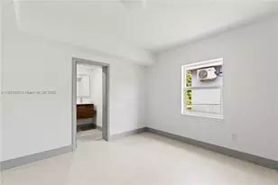 775 NW 96th St, Miami, FL 33150 - Photo 17