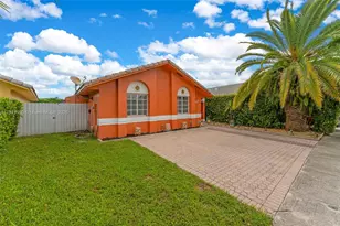 8101 SW 159th Ct, Miami, FL 33193 - Photo 3