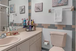 8101 SW 159th Ct, Miami, FL 33193 - Photo 19