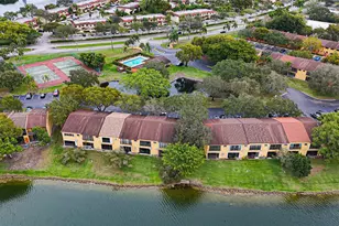 9060 NW 45th Ct, Sunrise, FL 33351 - Photo 5